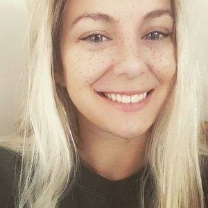 Meet your Posher, Carmella